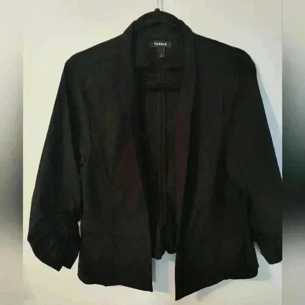 Torrid black long sleeve blazer  size 1X